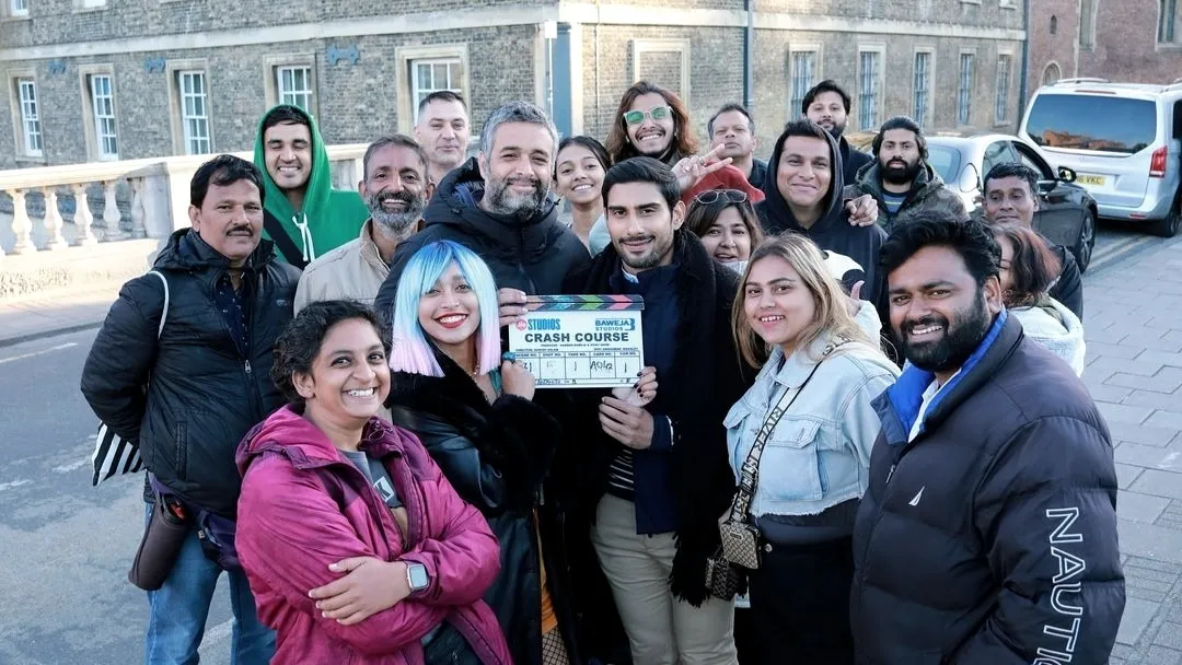 Production behind-the-scenes photograph 37